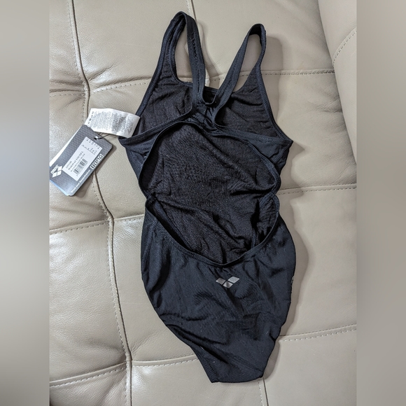 swimsuit - Picture 2 of 3